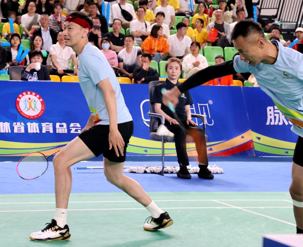 奥运冠军张楠:仍期待回归国际赛场 奥运冠军张楠:仍期待回归国际赛场