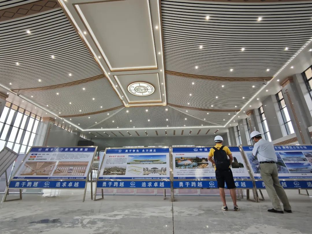 抢先看!梅龙高铁站实拍!通车后,广州到梅州最快90分钟 抢先看!梅龙高铁站实拍!通车后,广州到梅州最快90分钟