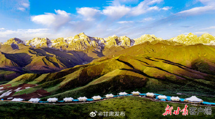 天祝：初夏祁连山景美如画