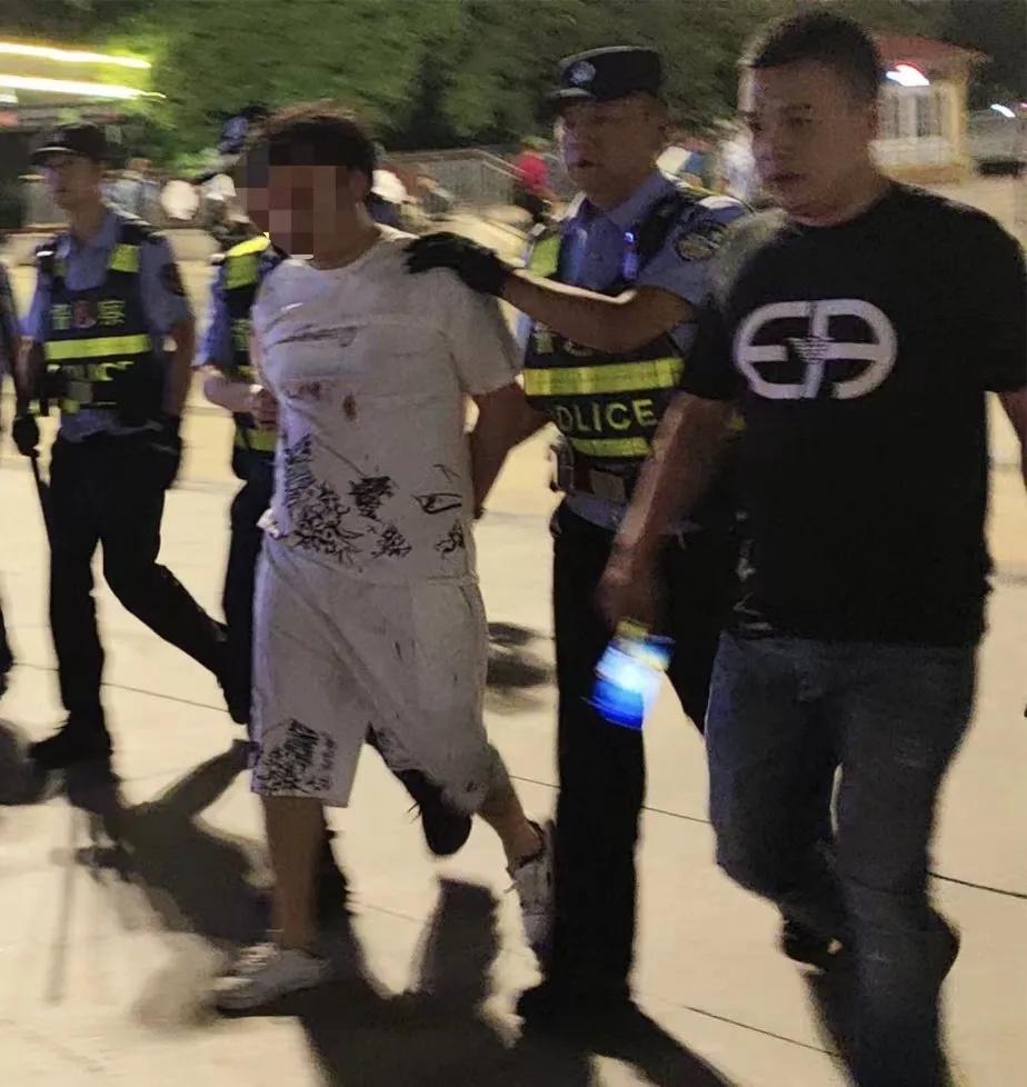 身中15刀，派出所副所长邱建军壮烈牺牲！