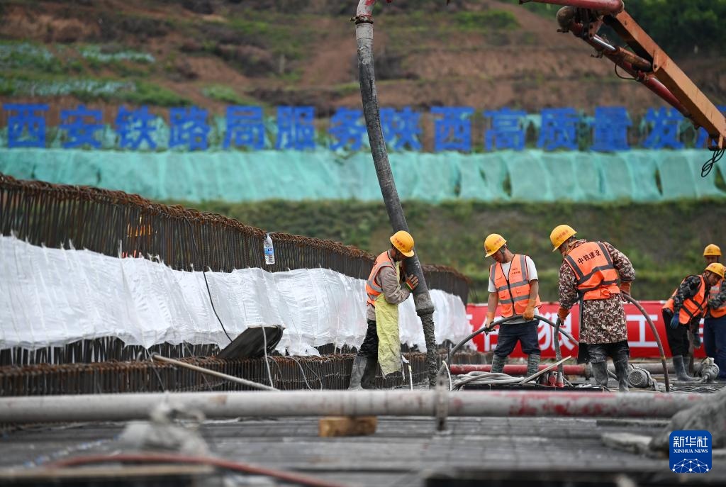 特大型铁路综合交通枢纽西安东站建设迎来新进展