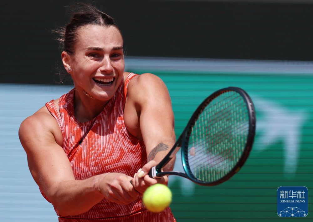 法网 | 莱巴金娜、萨巴伦卡晋级女单八强 法网 | 莱巴金娜、萨巴伦卡晋级女单八强