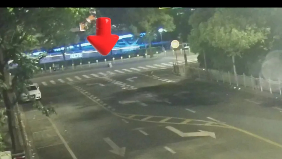 小偷留字条奚落失主“你要改进防盗”，还留手机号：想要回就联系我