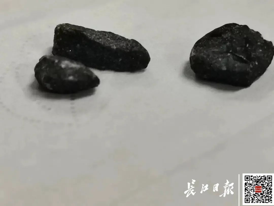 首次曝光！刚刚插上月球的五星红旗，极其特殊——