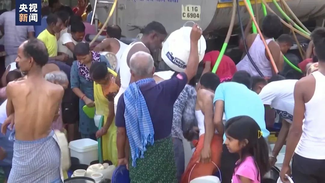 多国受灾，高温、洪涝致上百人死亡