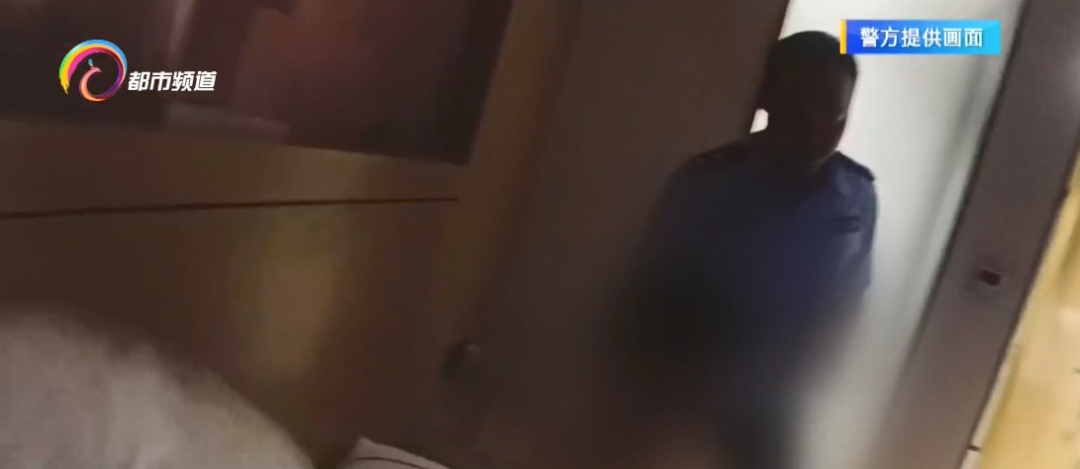 十几万一块！他一连调包三块劳力士！昆明有店家竟都没察觉……