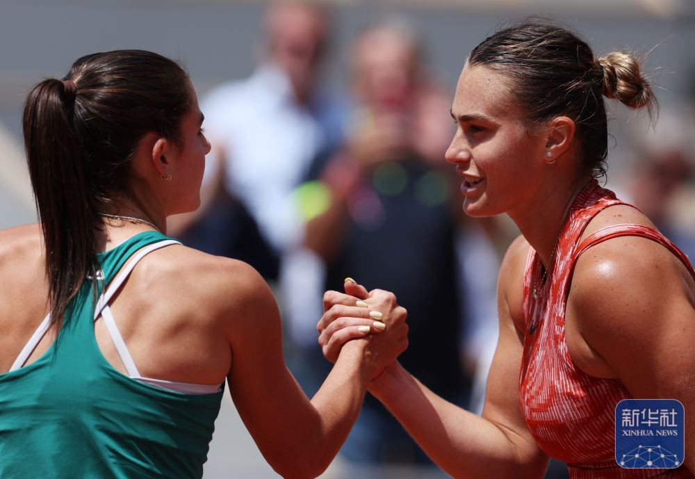法网 | 莱巴金娜、萨巴伦卡晋级女单八强 法网 | 莱巴金娜、萨巴伦卡晋级女单八强