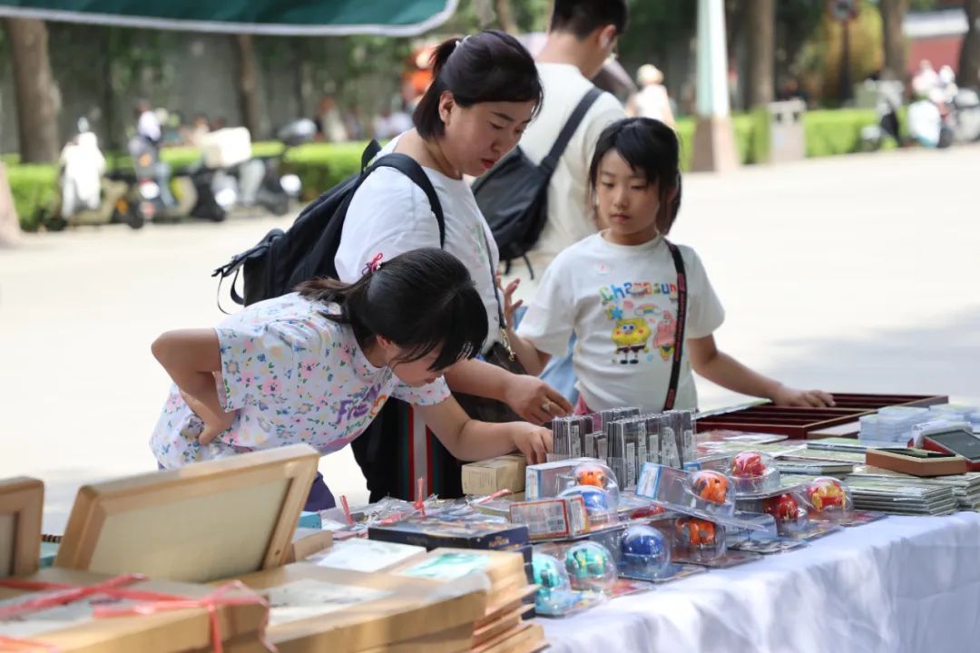 旧书新知、童心飞扬！这个周末，钟鼓楼下真热闹！