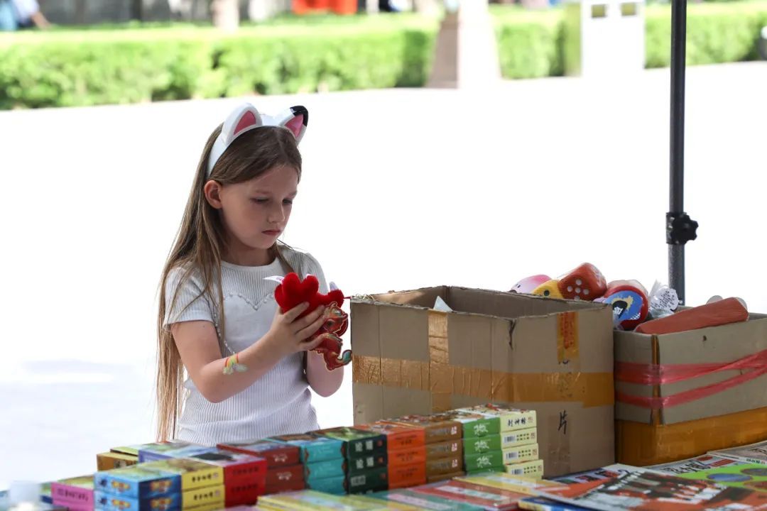 旧书新知、童心飞扬！这个周末，钟鼓楼下真热闹！