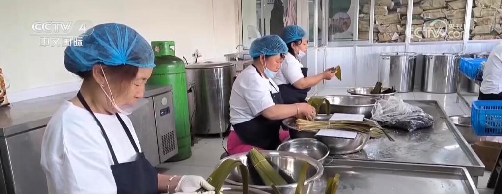 甜咸“粽”是家乡味 领略“舌尖上”的端午传统与文化