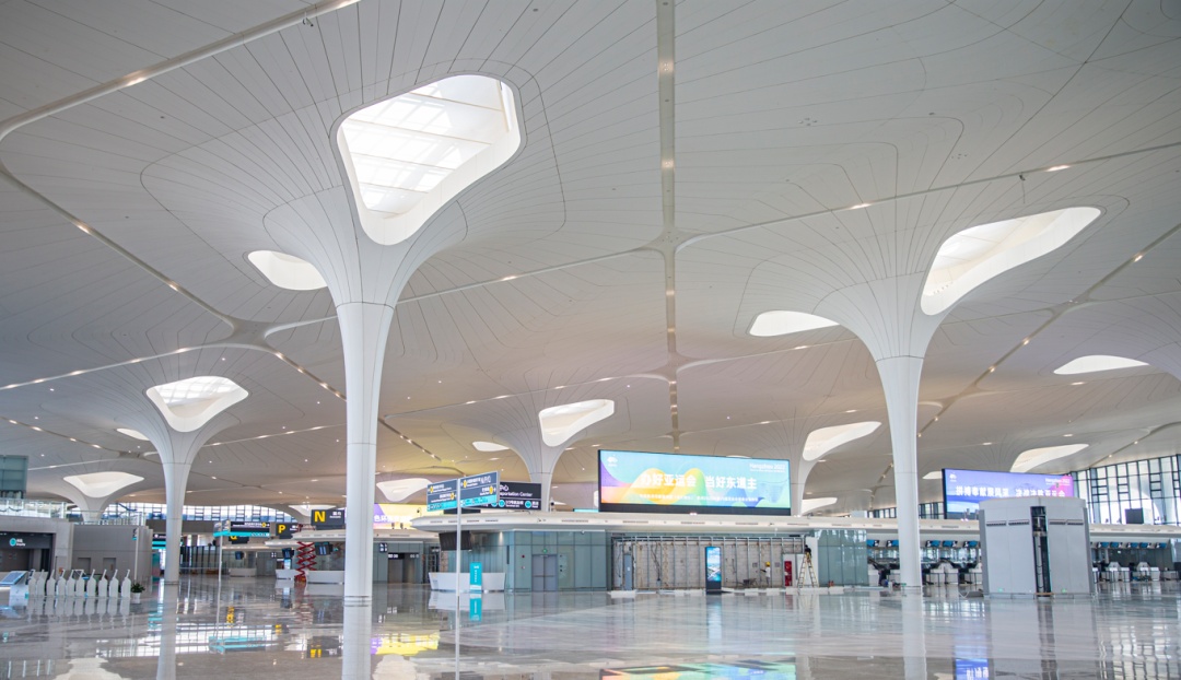 下飞机后坐高铁到达上海、金华......杭州机场高铁按下快进键! 下飞机后坐高铁到达上海、金华......杭州机场高铁按下快进键!