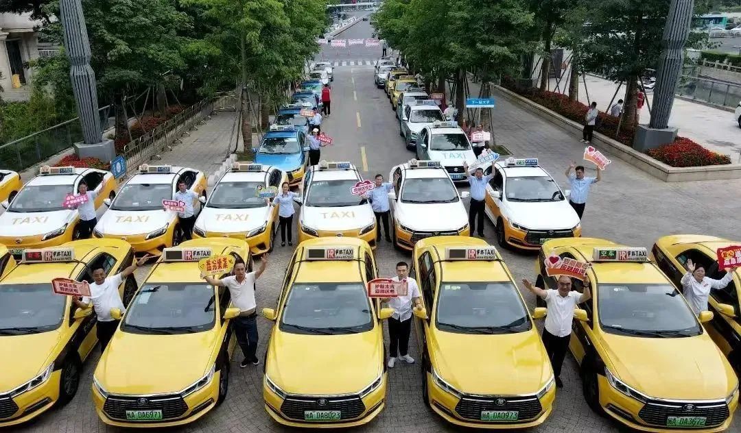 全城助力!福建各地“高考直通车”来了 全城助力!福建各地“高考直通车”来了