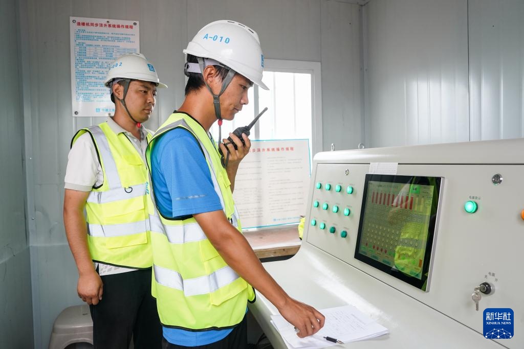 安徽:“住宅造楼机”助力重点民生工程建设 安徽:“住宅造楼机”助力重点民生工程建设