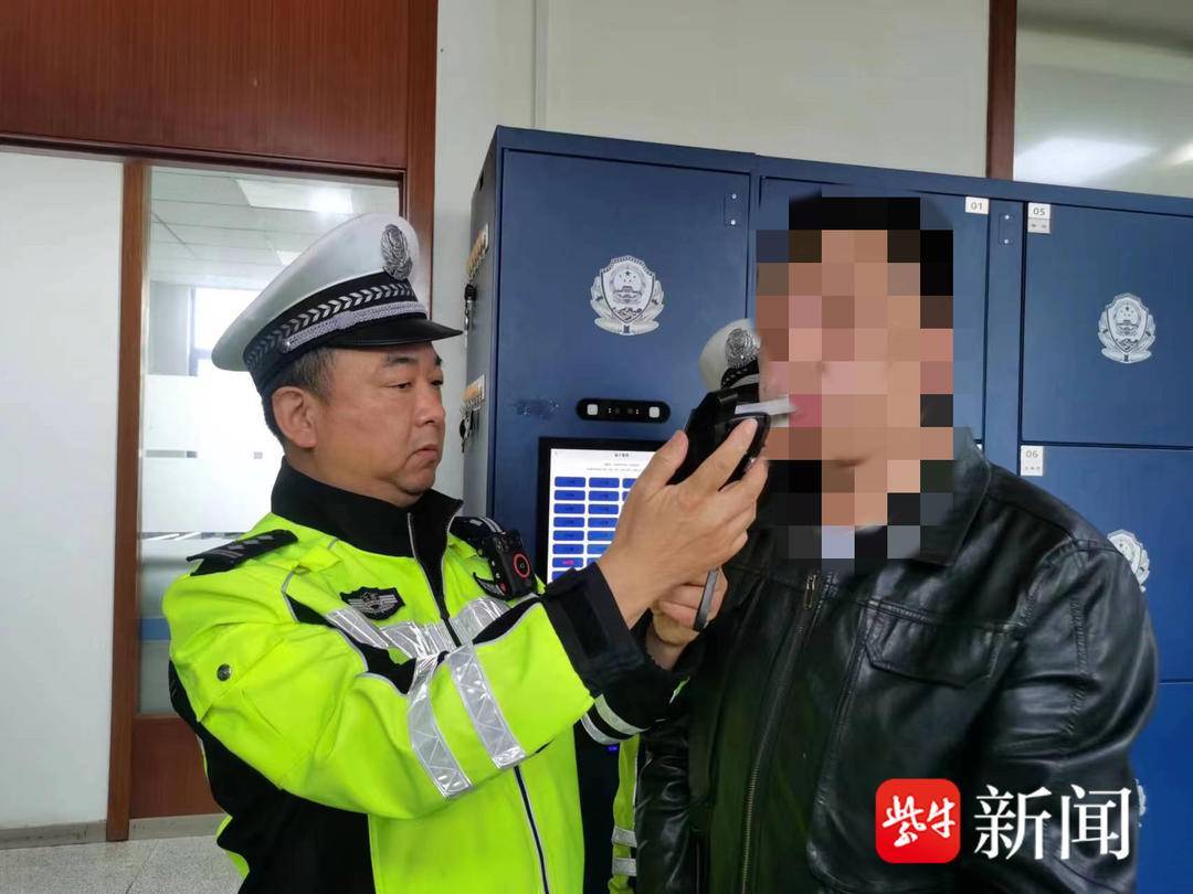 这下悲剧了！喝完闷酒他突发奇想去修车，结果追尾撞上崭新宝马