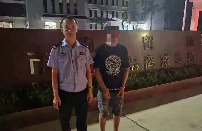 海南一男子没有驾驶证开车,还逼停他人车辆,甚至还...... 海南一男子没有驾驶证开车,还逼停他人车辆,甚至还......