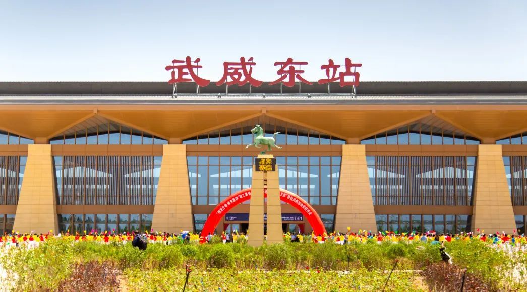 单位免费给办的婚礼，太有排面了！