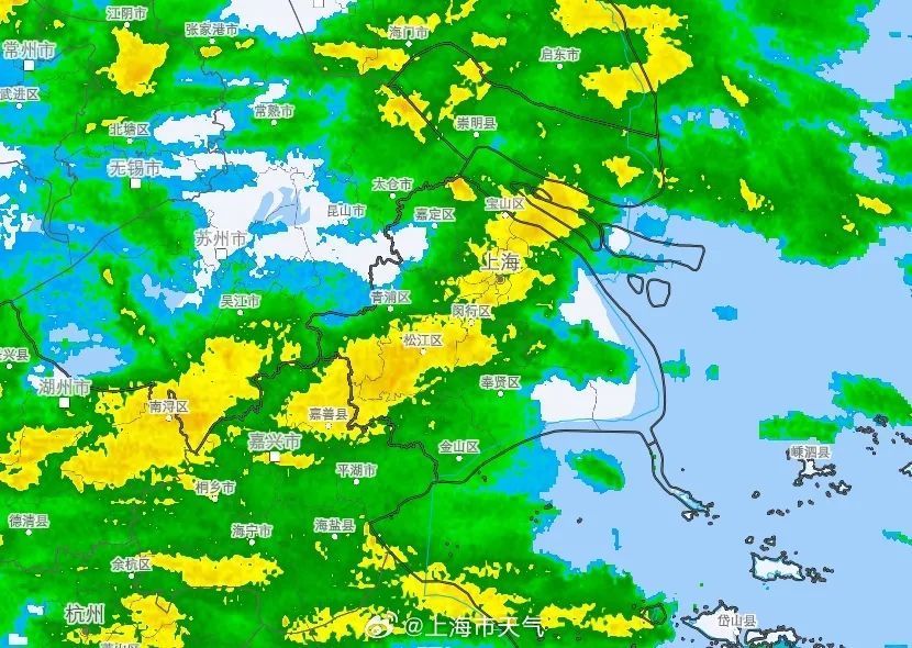 这是夏天?上海断层式降温,有人穿上了毛衣!明后天还有雨,下周冲32℃ 这是夏天?上海断层式降温,有人穿上了毛衣!明后天还有雨,下周冲32℃