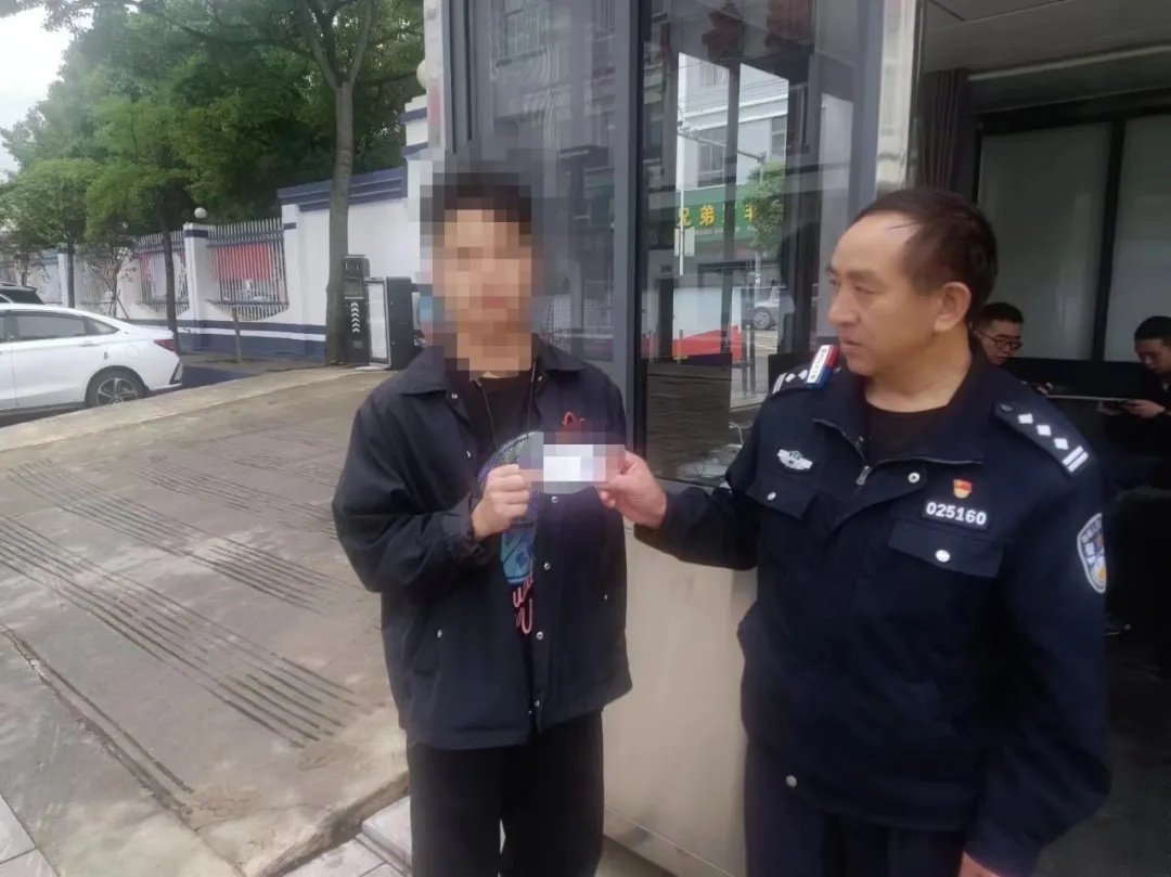 已经有学生,弄丢高考准考证了 已经有学生,弄丢高考准考证了