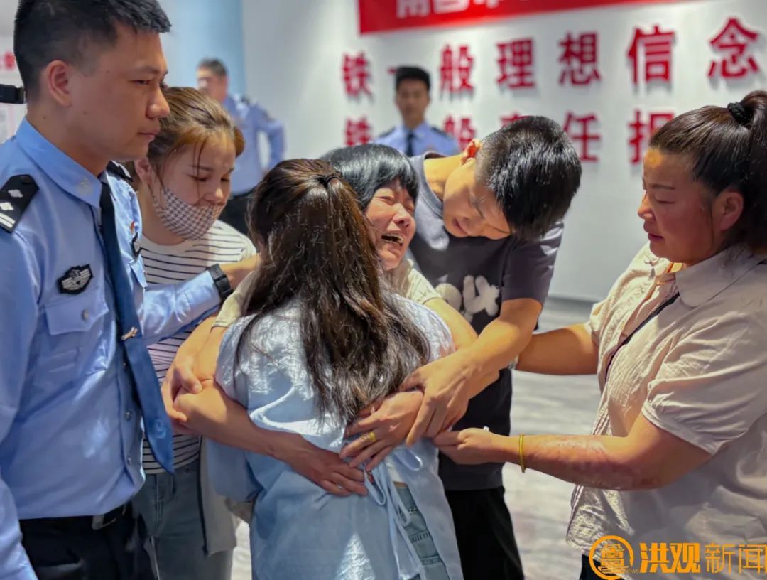 29年后的团圆:今天南昌这一幕,让人泪目! 29年后的团圆:今天南昌这一幕,让人泪目!