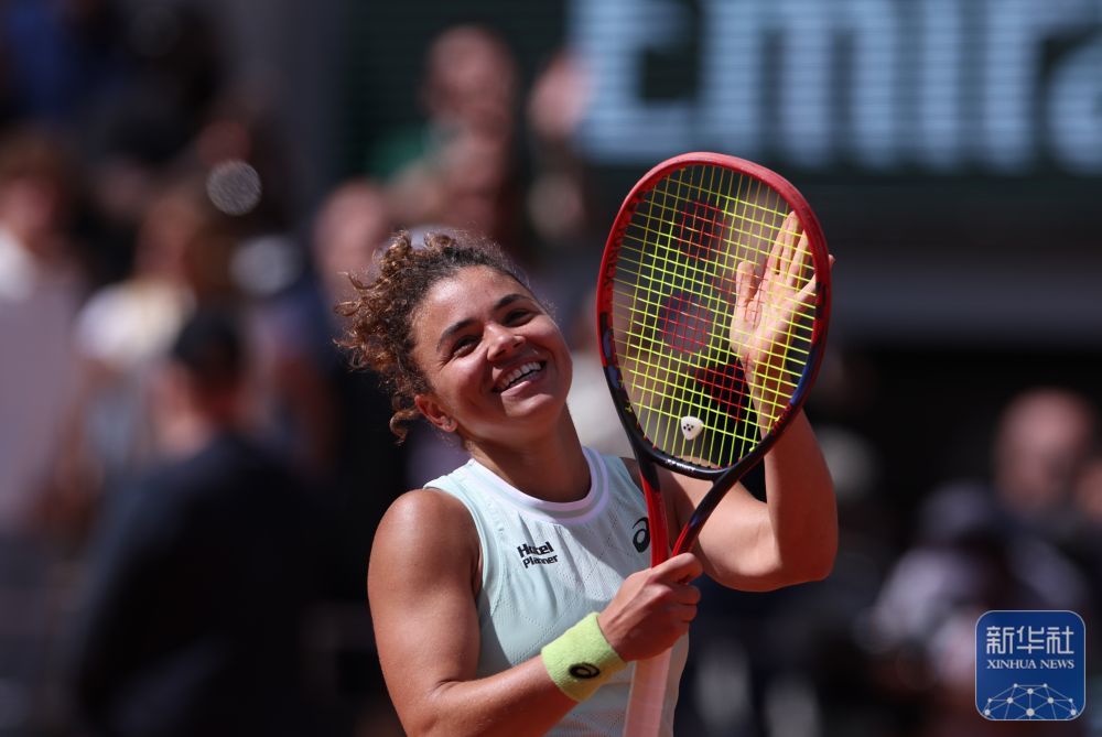 法网 | 保利尼淘汰莱巴金娜晋级女单四强 法网 | 保利尼淘汰莱巴金娜晋级女单四强