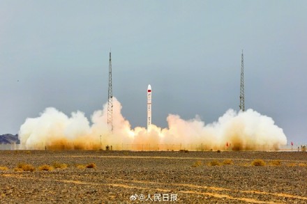 祝贺！我国再次发射成功一箭三星