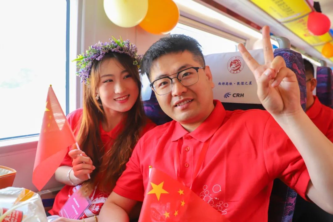 单位免费给办的婚礼，太有排面了！