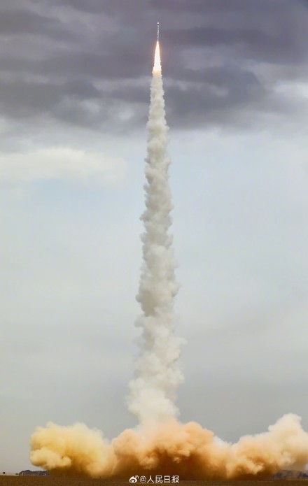 祝贺！我国再次发射成功一箭三星