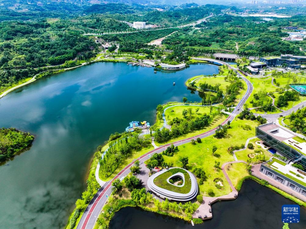 飞阅中国丨重庆明月湖秀美如画 飞阅中国丨重庆明月湖秀美如画