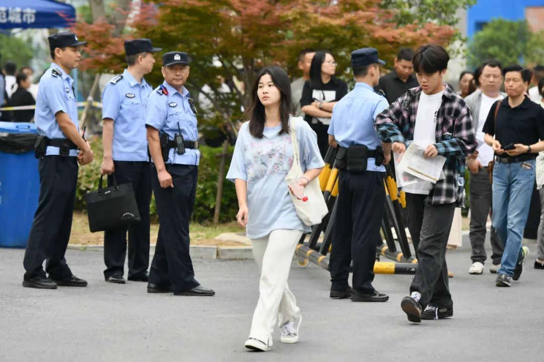 刚刚，开考！现场直击→
