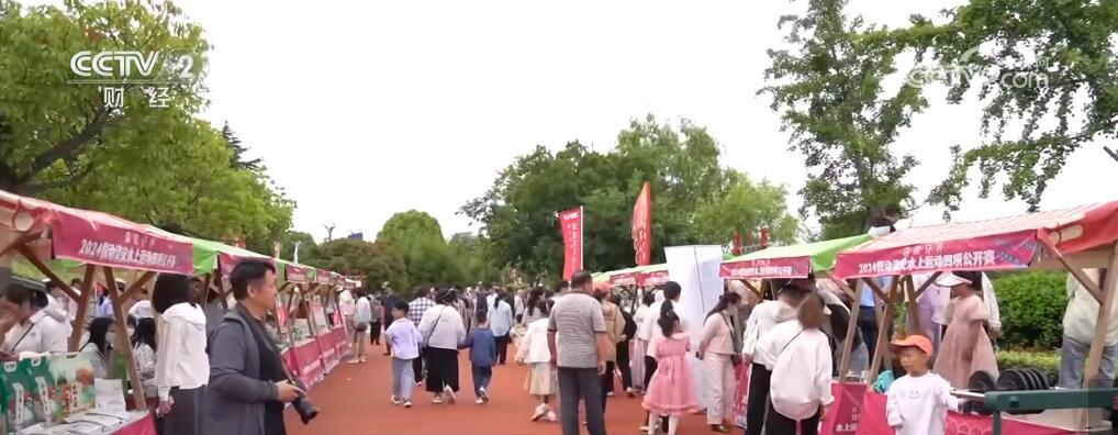 “龙舟时间”来了!端午假期观龙舟地图“出炉” 哪场比赛最让你热血沸腾? “龙舟时间”来了!端午假期观龙舟地图“出炉” 哪场比赛最让你热血沸腾?