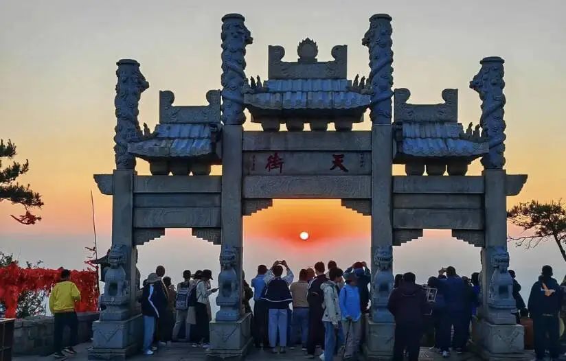 6月8日夜间票已售罄！泰山景区发布端午假日温馨提示！