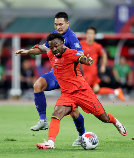 国足1比1战平泰国