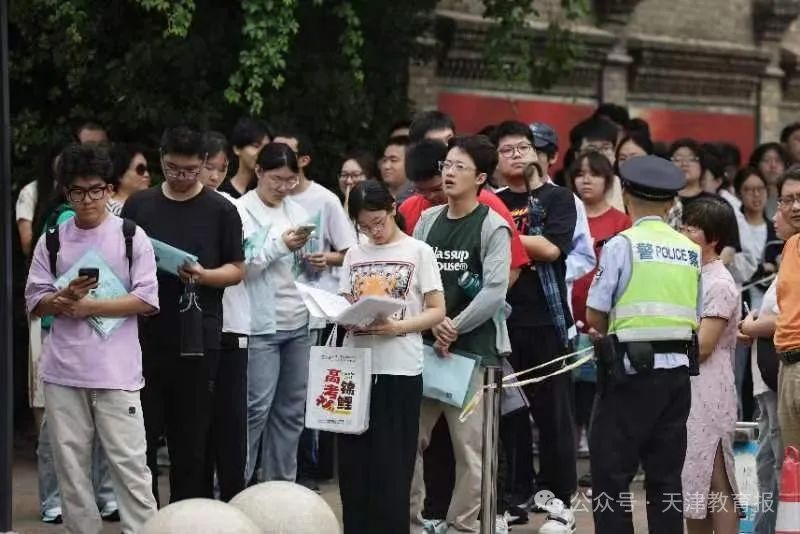 直击 | 今天开考！天津第一现场！这一幕幕超感动......