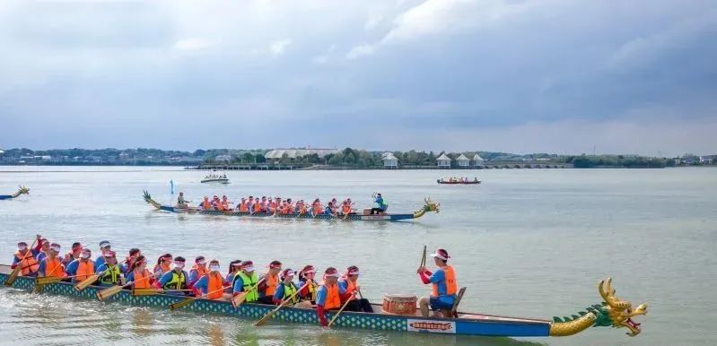 长沙龙舟邀请赛,南京龙舟队:拿不到冠军,游回去!网友:想看 长沙龙舟邀请赛,南京龙舟队:拿不到冠军,游回去!网友:想看