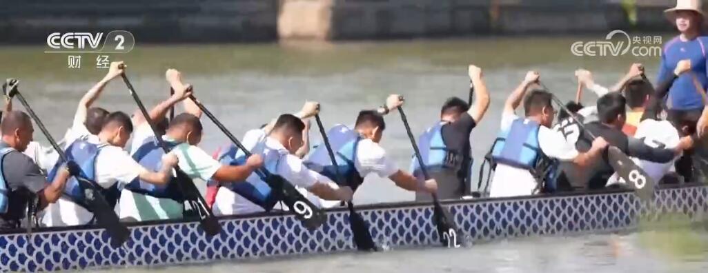 “龙舟时间”来了!端午假期观龙舟地图“出炉” 哪场比赛最让你热血沸腾? “龙舟时间”来了!端午假期观龙舟地图“出炉” 哪场比赛最让你热血沸腾?