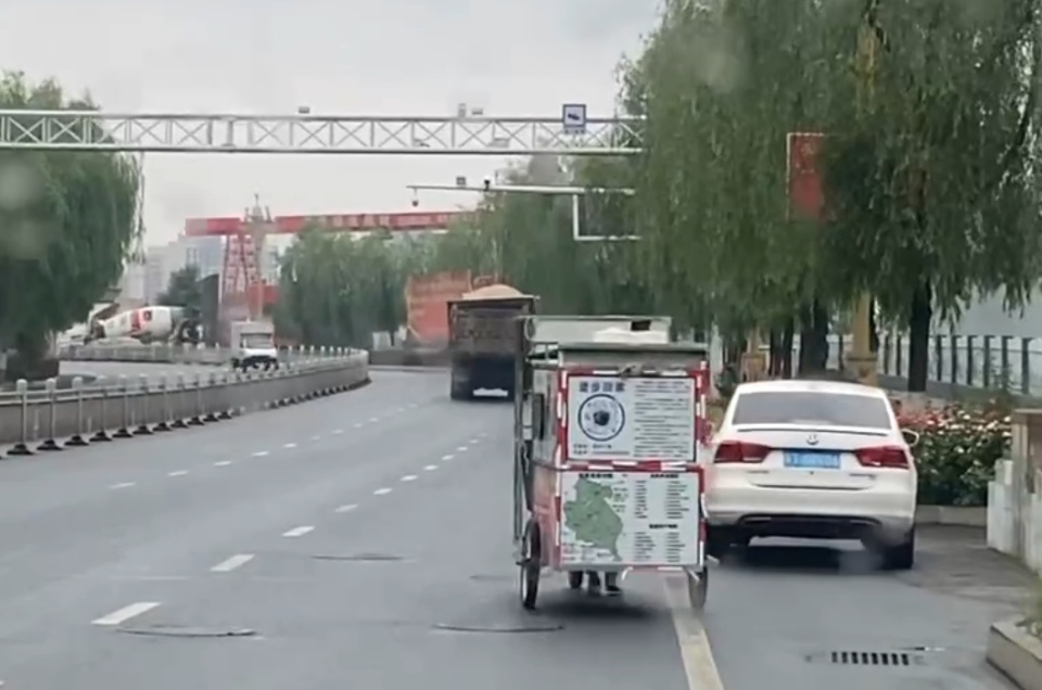 小伙历时194天从海南徒步4千多公里回甘肃 小伙历时194天从海南徒步4千多公里回甘肃