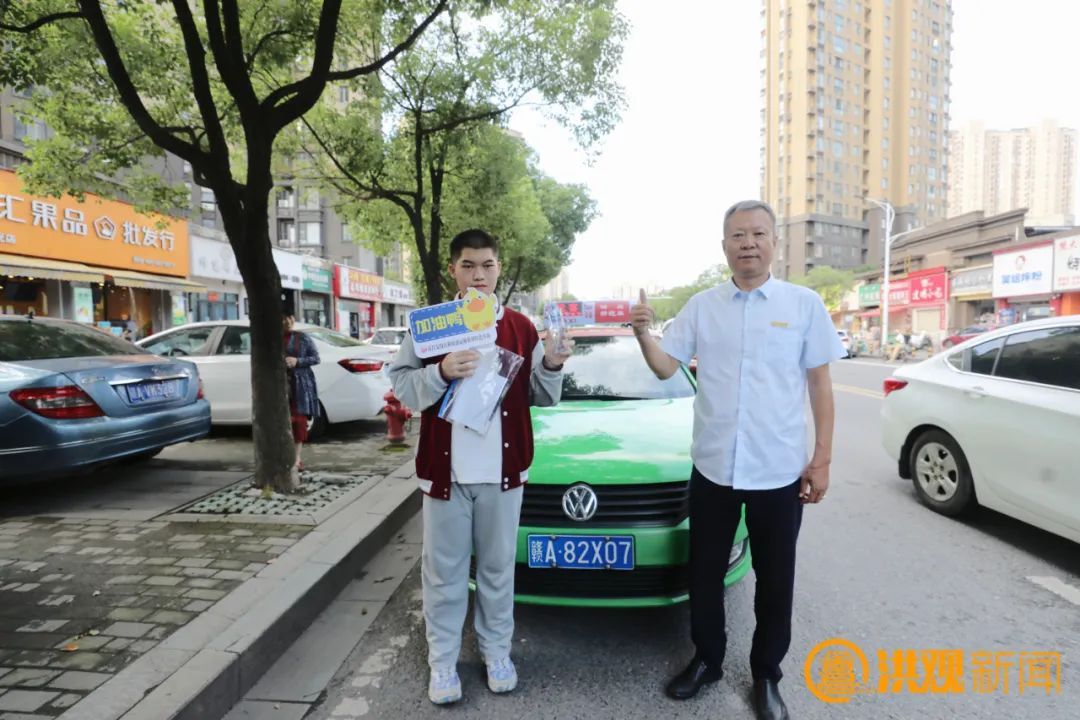 南昌考场门口的这一幕幕！太燃了
