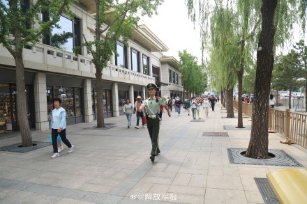 武警官兵端午假期执勤,满满安全感! 武警官兵端午假期执勤,满满安全感!