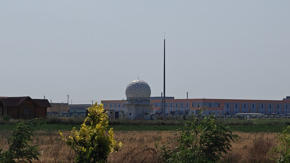 小雷达“盯住了”大害虫 小雷达“盯住了”大害虫