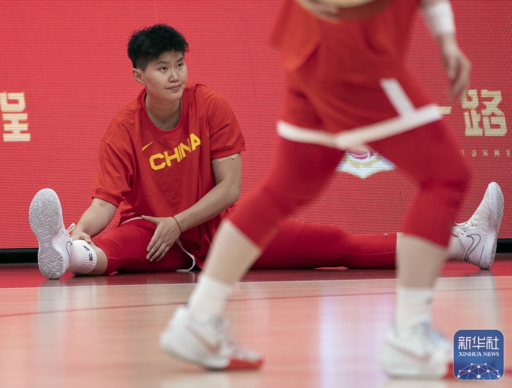 篮球丨中日女篮对抗赛：中国不敌日本
