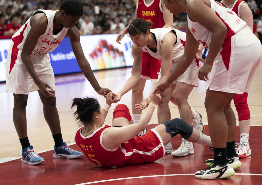 追光 | 想夺奥运奖牌?中国女篮需过“三关” 追光 | 想夺奥运奖牌?中国女篮需过“三关”