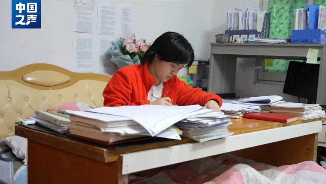 十年卧床苦读！李鑫玥，迎战高考