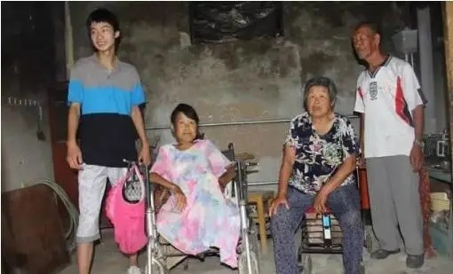 744分考上清华、入校时获校长接见的学子,如今怎么样了? 744分考上清华、入校时获校长接见的学子,如今怎么样了?