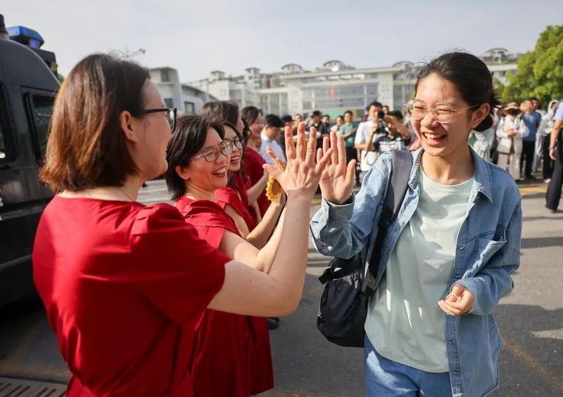 “交卷”倒计时！全国多地高考今将结束