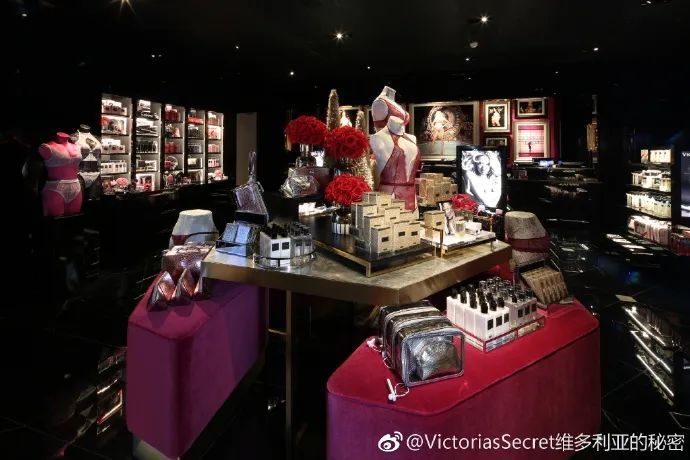 卖不动了？知名品牌“爆雷”，大量关店！网店疯狂降价打折