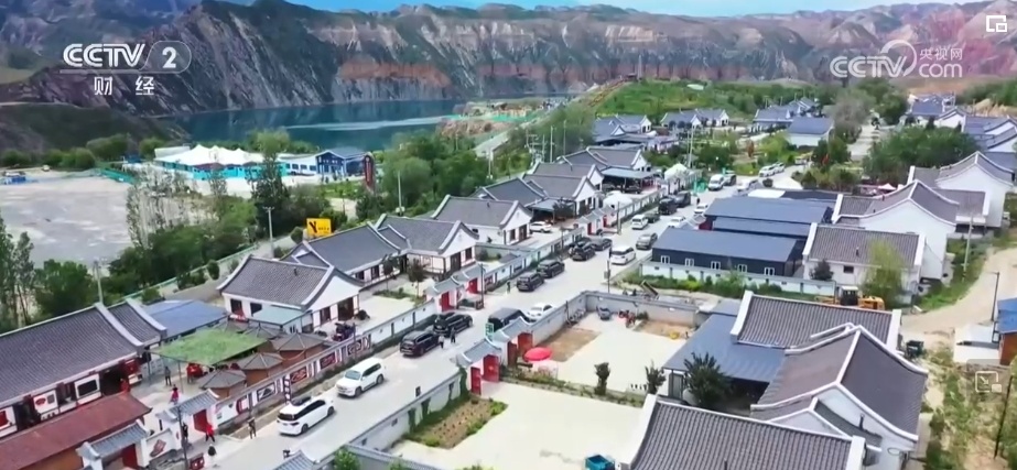 传统文化“活”起来释放新魅力 火热“端午经济”折射中国经济蓬勃活力 传统文化“活”起来释放新魅力 火热“端午经济”折射中国经济蓬勃活力