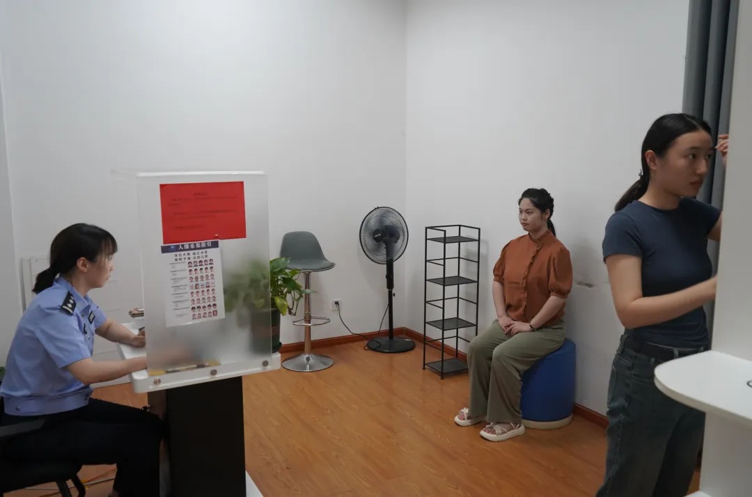 这个派出所拍的身份证照片为何这么好看？揭秘→