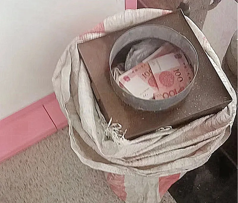 20万元物归原主 保洁阿姨：医院捡的都是“救命钱”