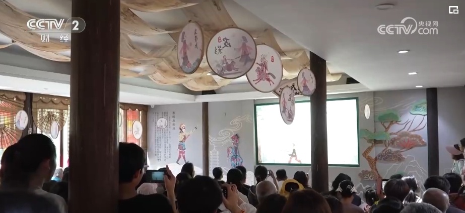 传统文化“活”起来释放新魅力 火热“端午经济”折射中国经济蓬勃活力 传统文化“活”起来释放新魅力 火热“端午经济”折射中国经济蓬勃活力