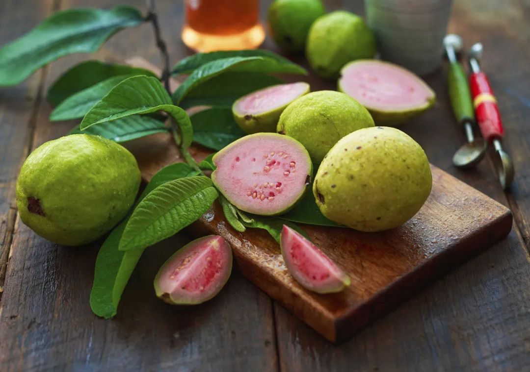 除了“鸭屎香”，广东的“鸡屎果”又在挑战外地人了……